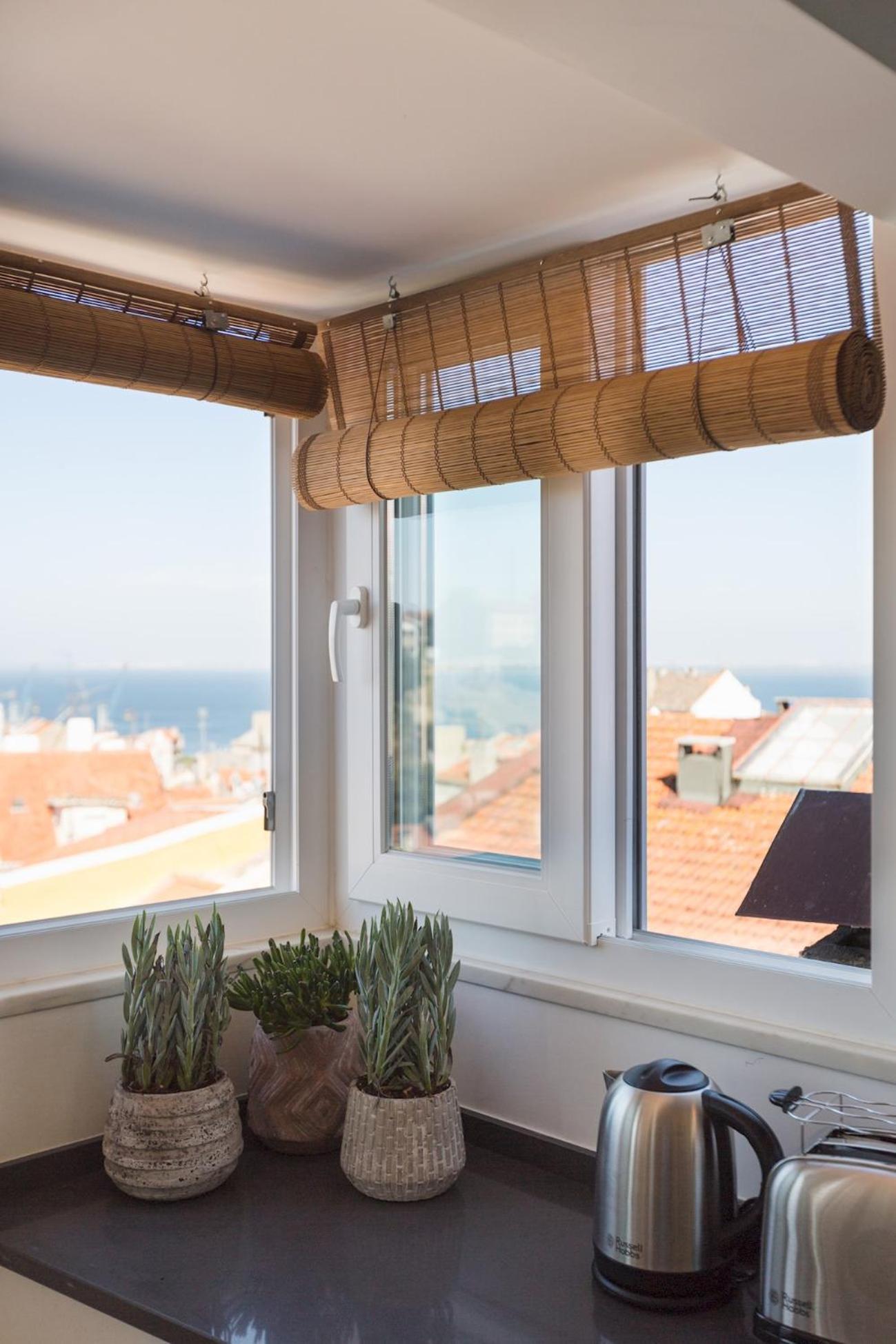 Romantic Gem In Graca Apartment *