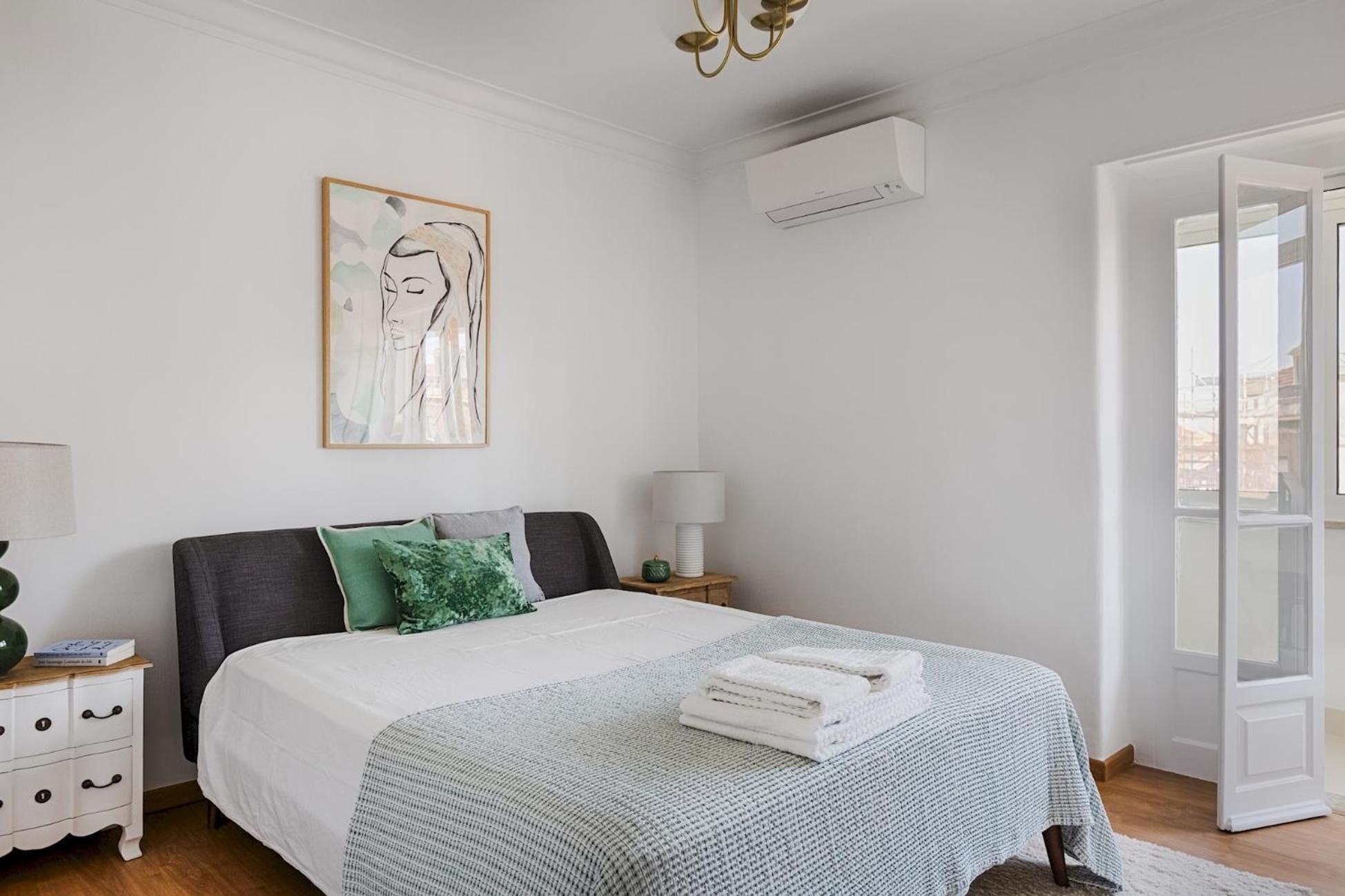 Master Deco Gem In Graca Apartment