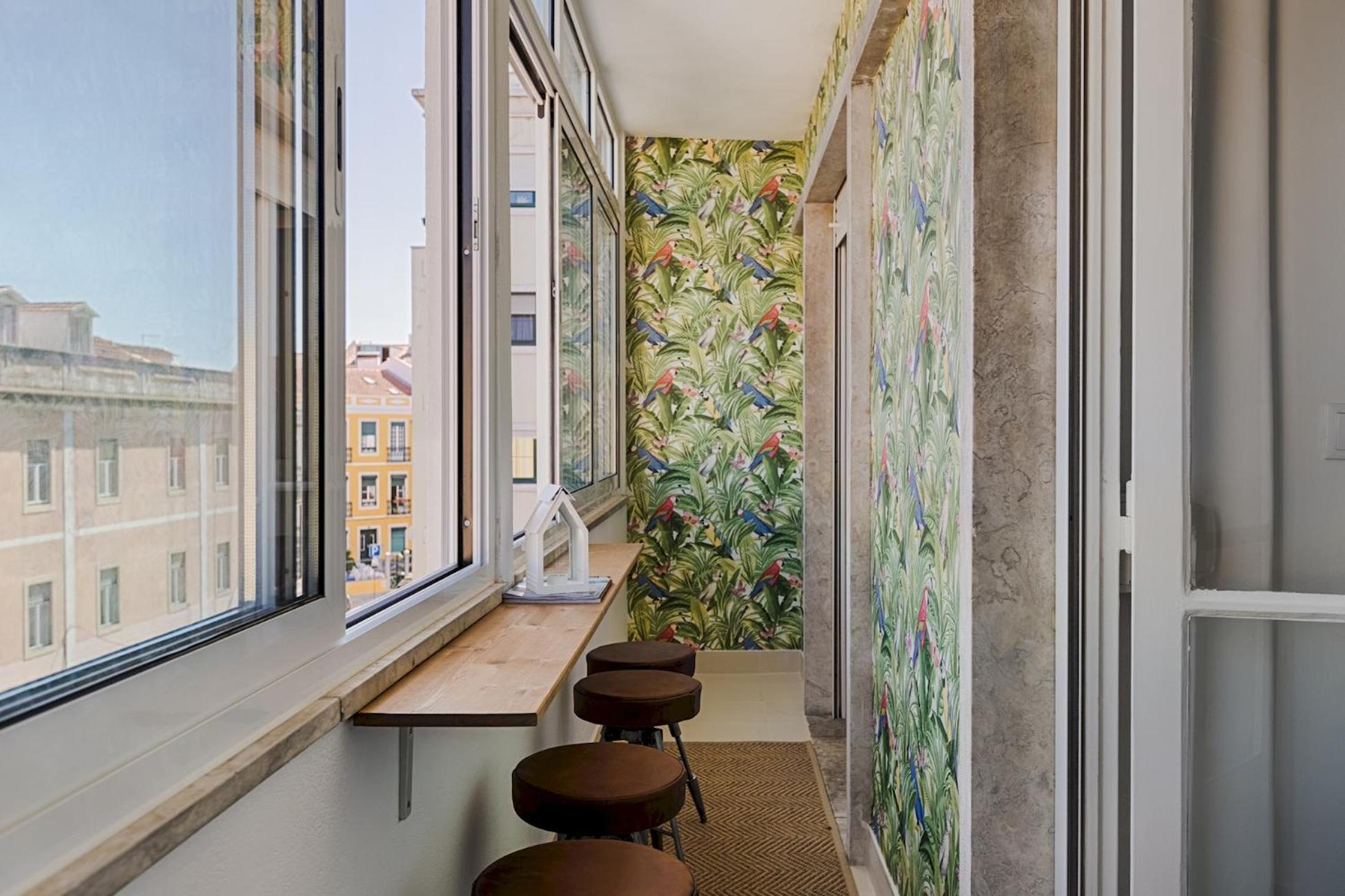Master Deco Gem In Graca Apartment