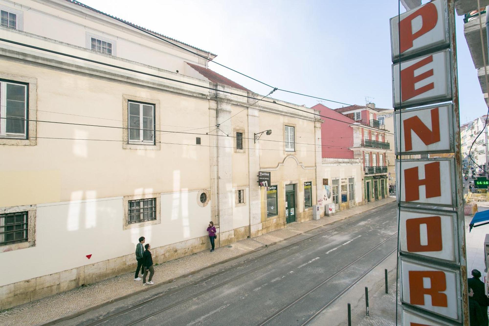Cozy In Amazing Location! Lisbon