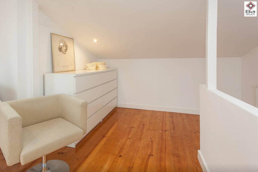 Design Ba/ Chiado Apartment Lisbon