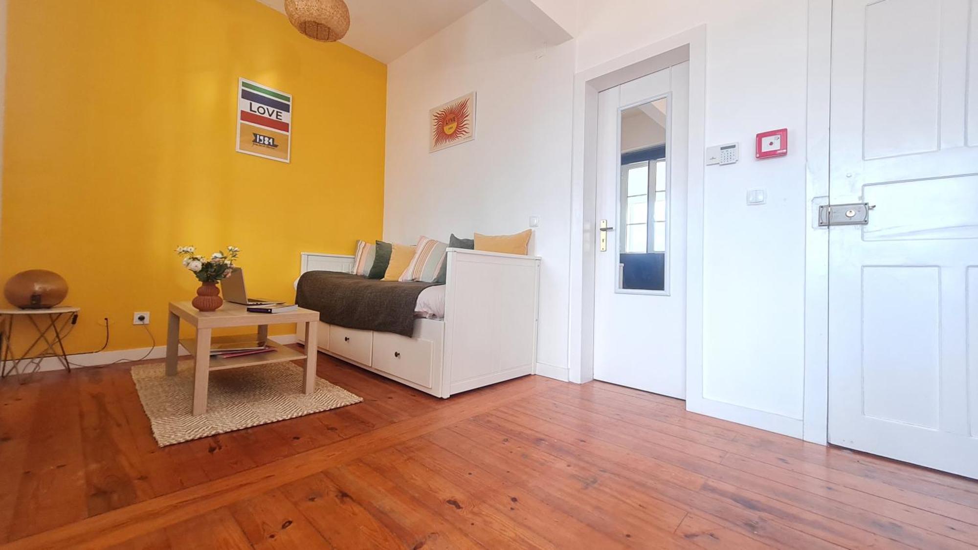 Happy - With A View, Private Terrace & Ac Lisbon