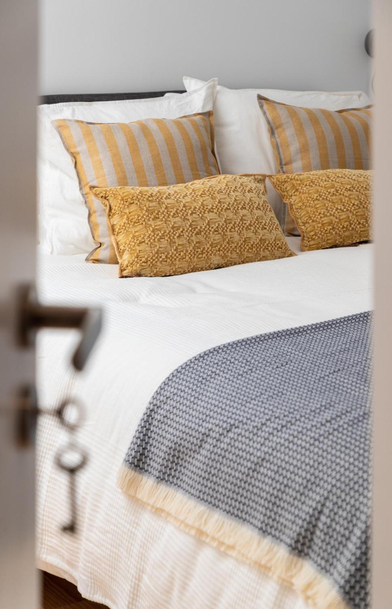 Belem Premium Ii By Homing