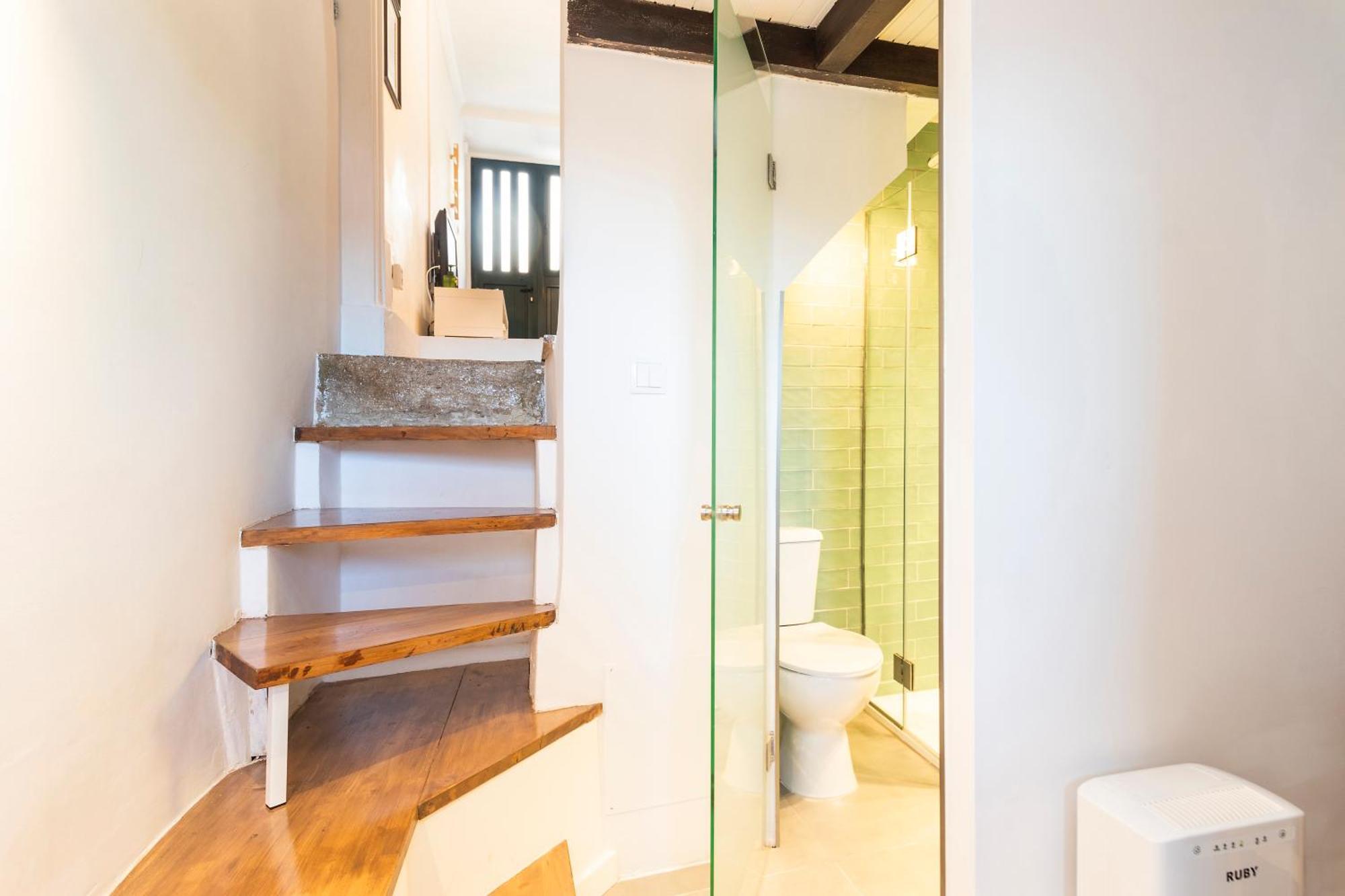 Apartment Delightful & Quirky With River Views Lisbon