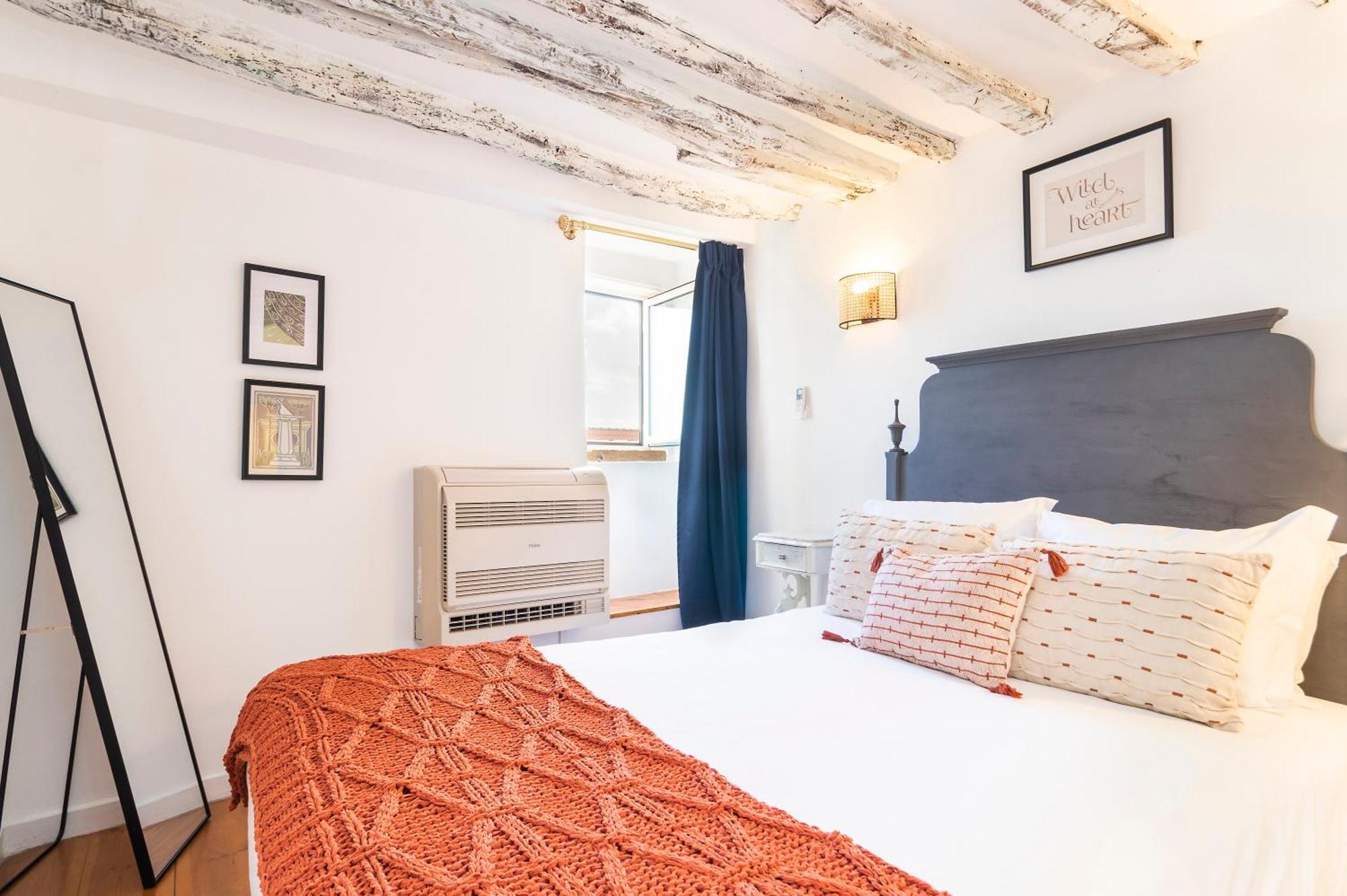 Delightful & Quirky With River Views * Lisbon