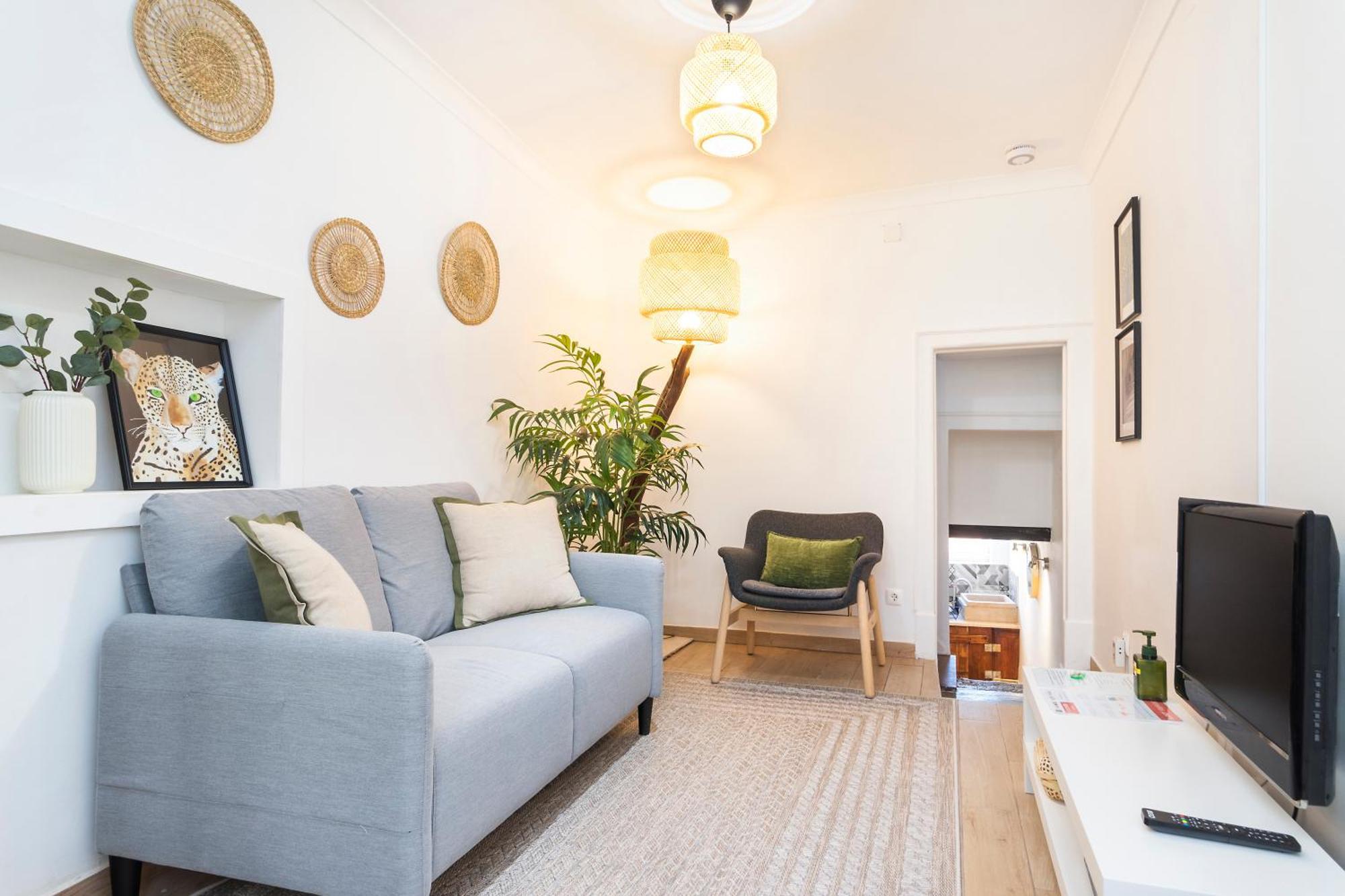 Delightful & Quirky With River Views Apartment Lisbon