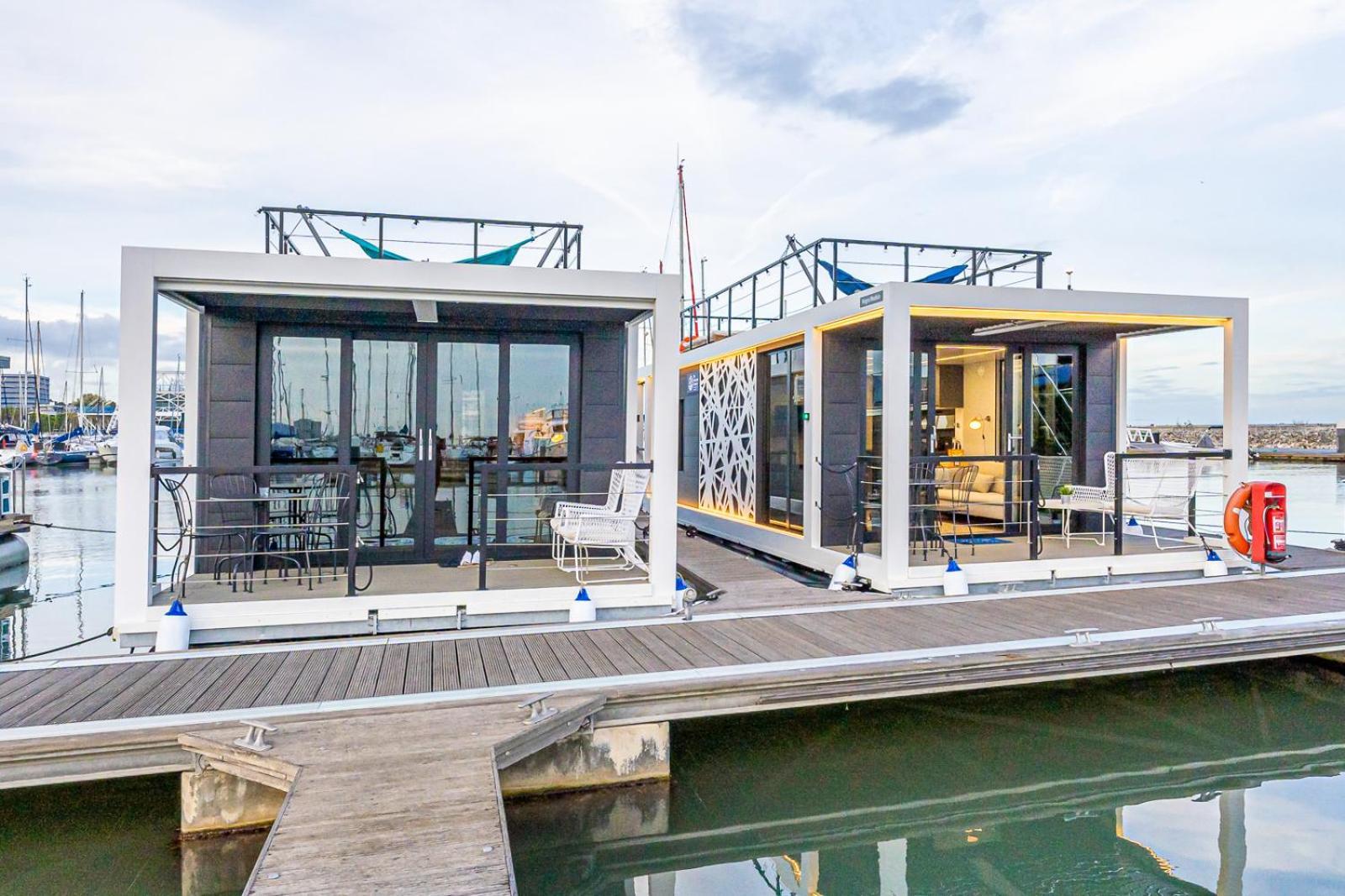The Homeboat Company Parque Nacoes-lisboa Botel *