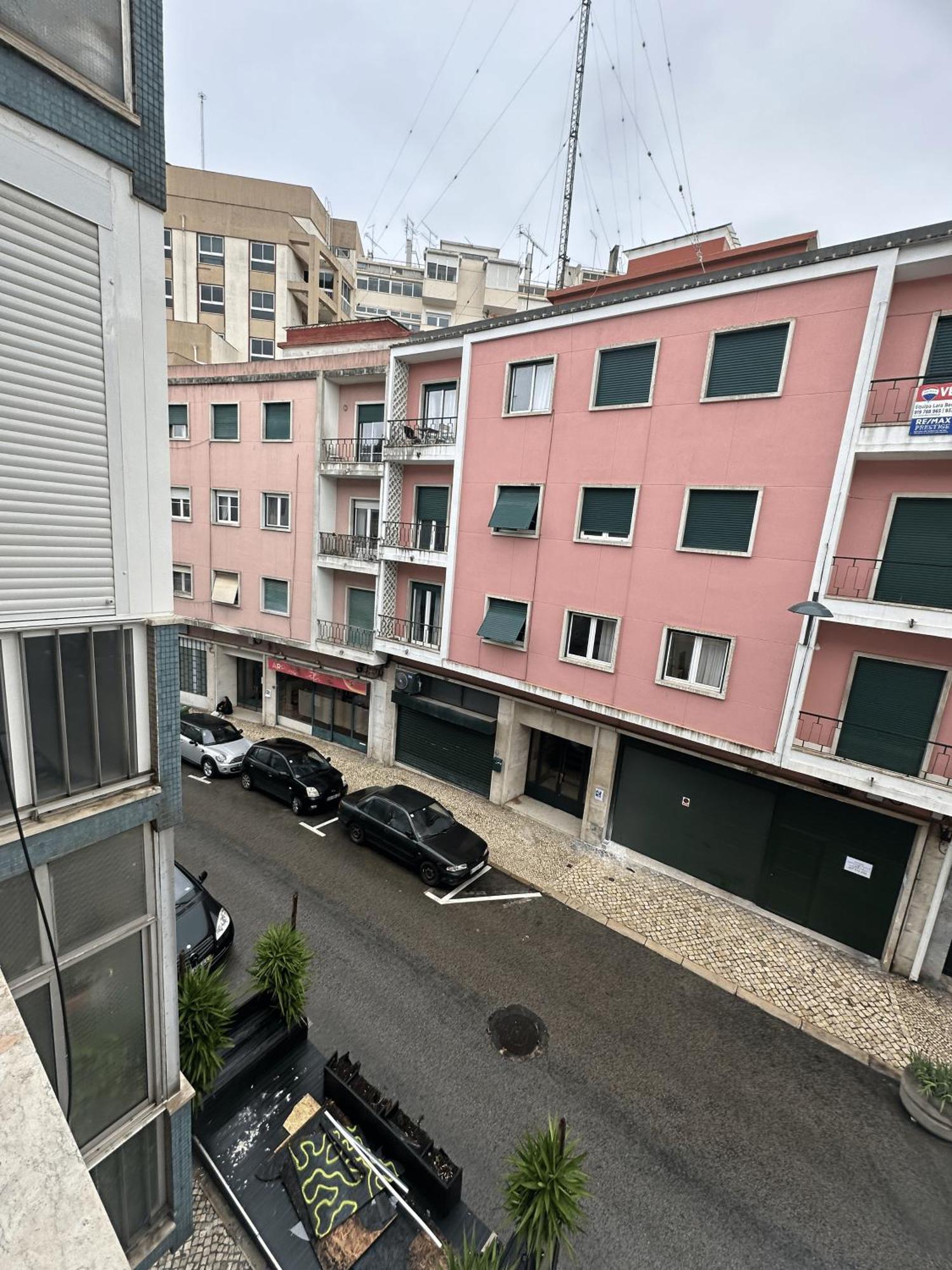 Guest In Ninho Homestay Lisbon