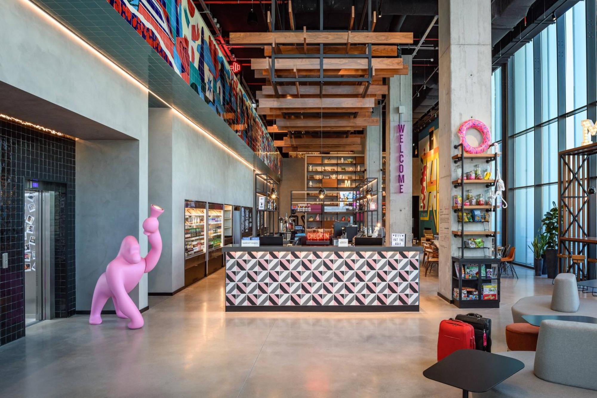 Hotel Moxy Oriente Lisbon