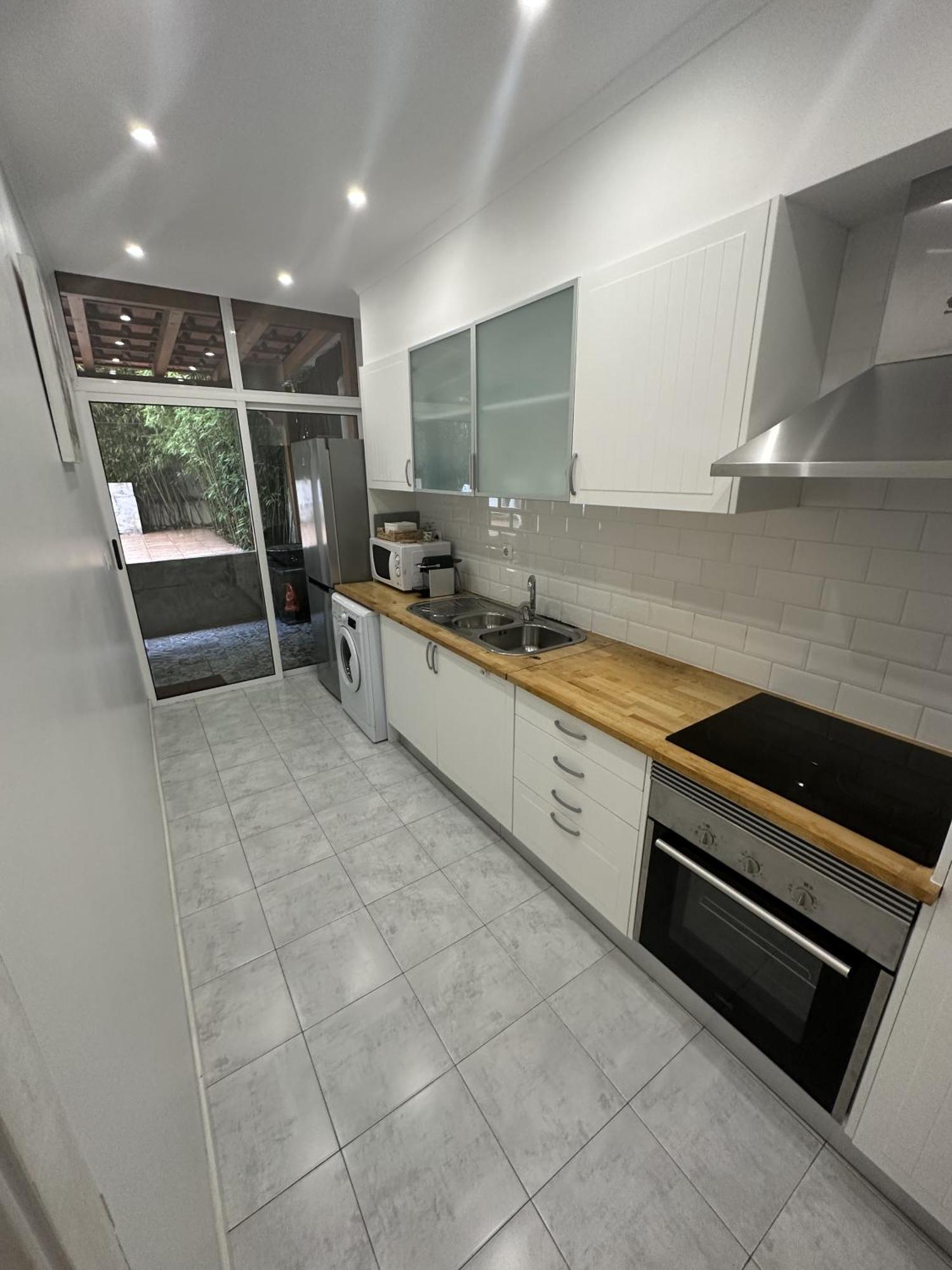 Apartment Near Monsanto W/ Barbecue *