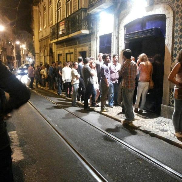Flh Sao Bento With Balcony Apartment