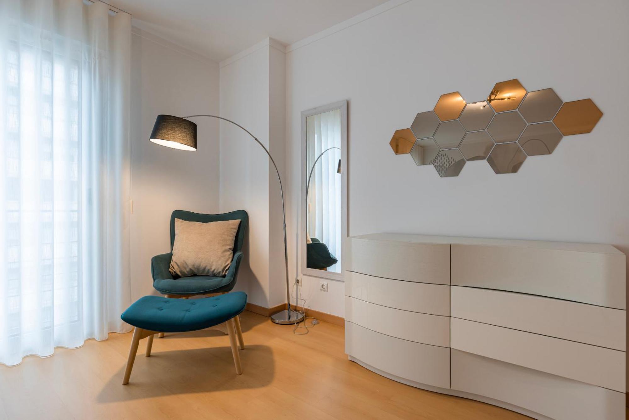 Charm 3bdr W/balcony By Lovelystay Apartment Lisbon