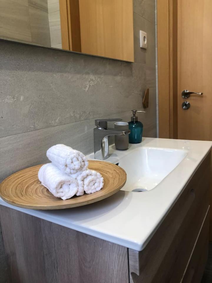 Apartamento Com Ar Condicionado *