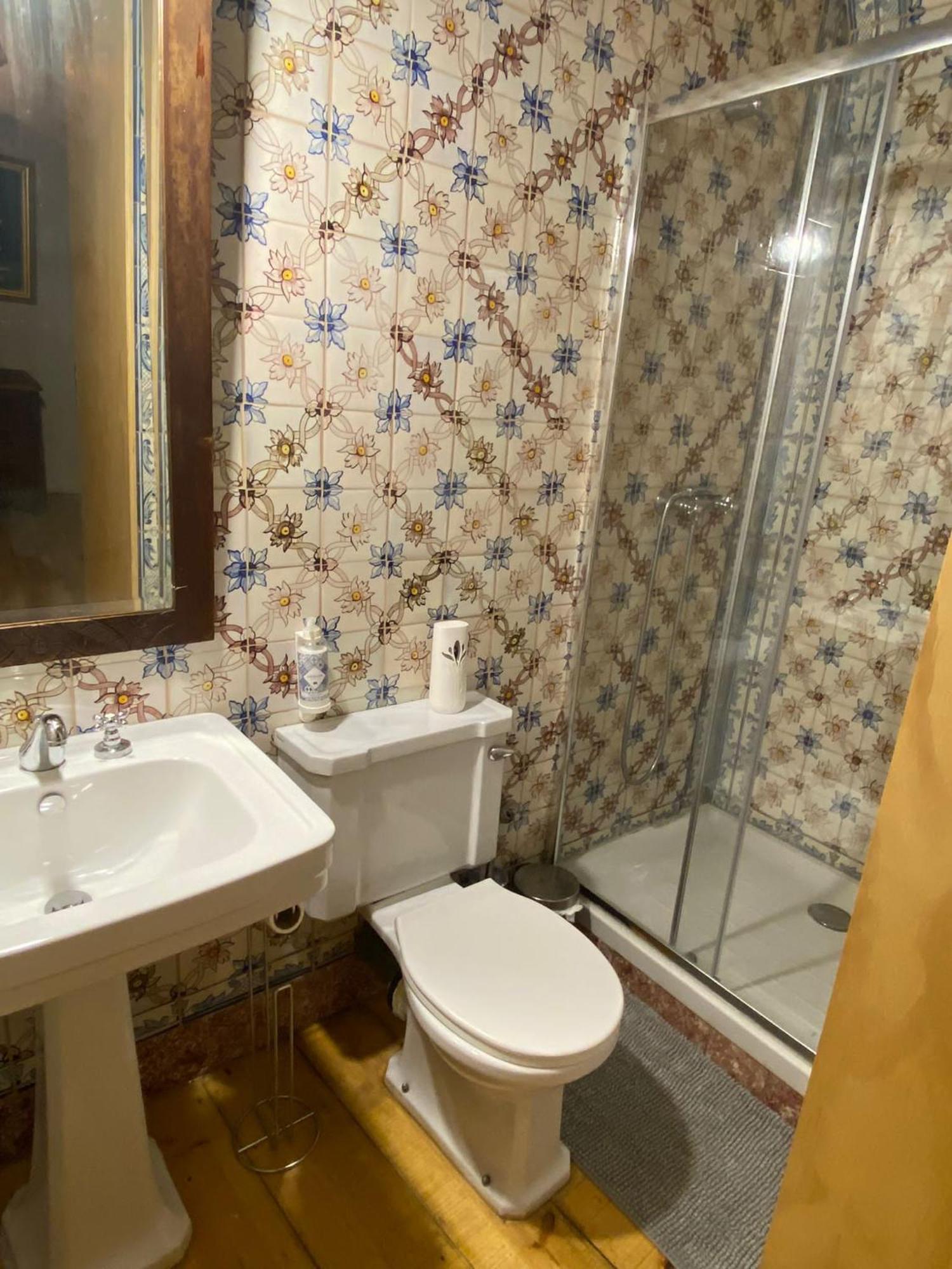 Portuguese Style Bedroom Guest house Lisbon