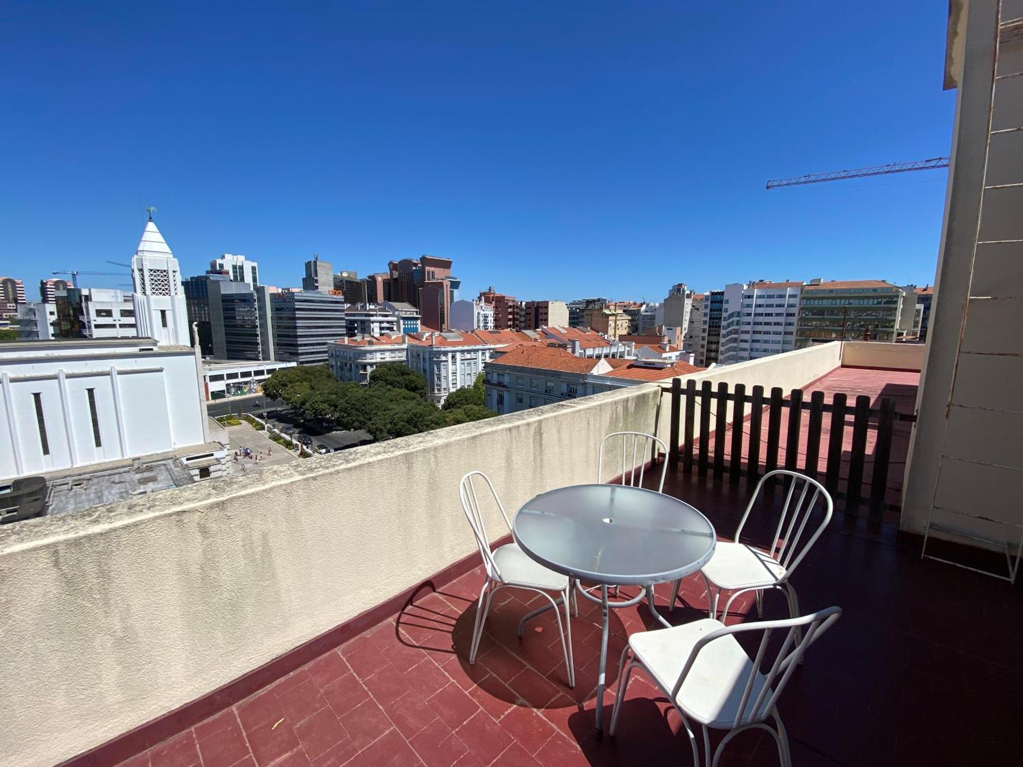 Mesa E Casa Encantada Lisbon