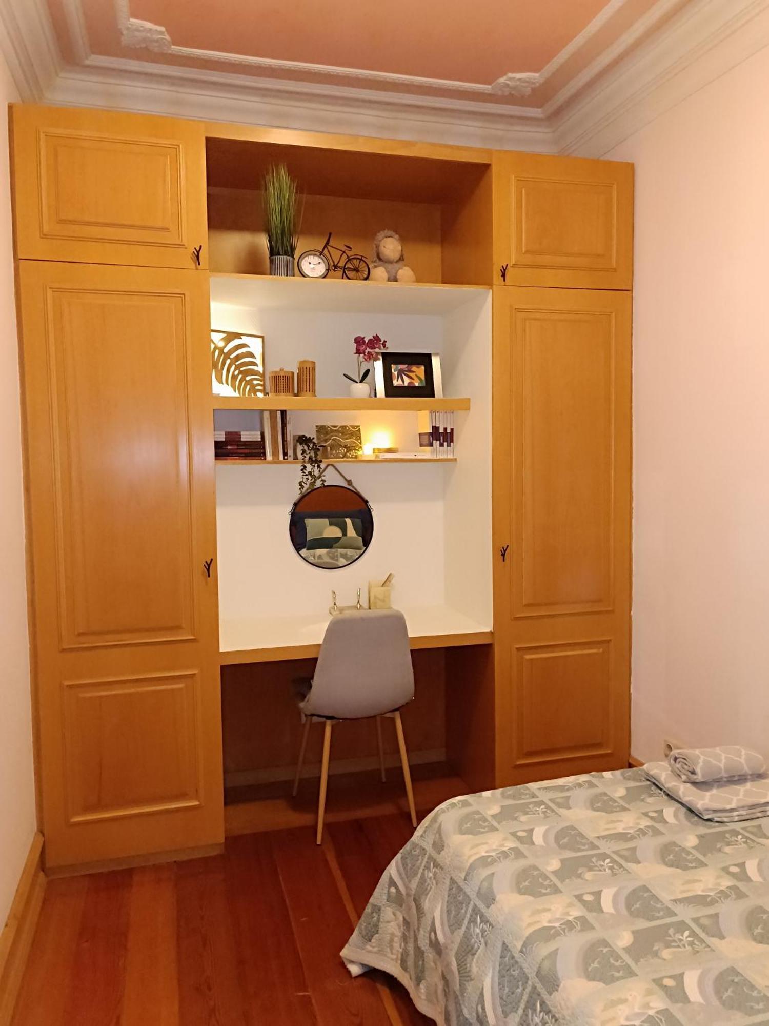 Apartment In Centre Of *