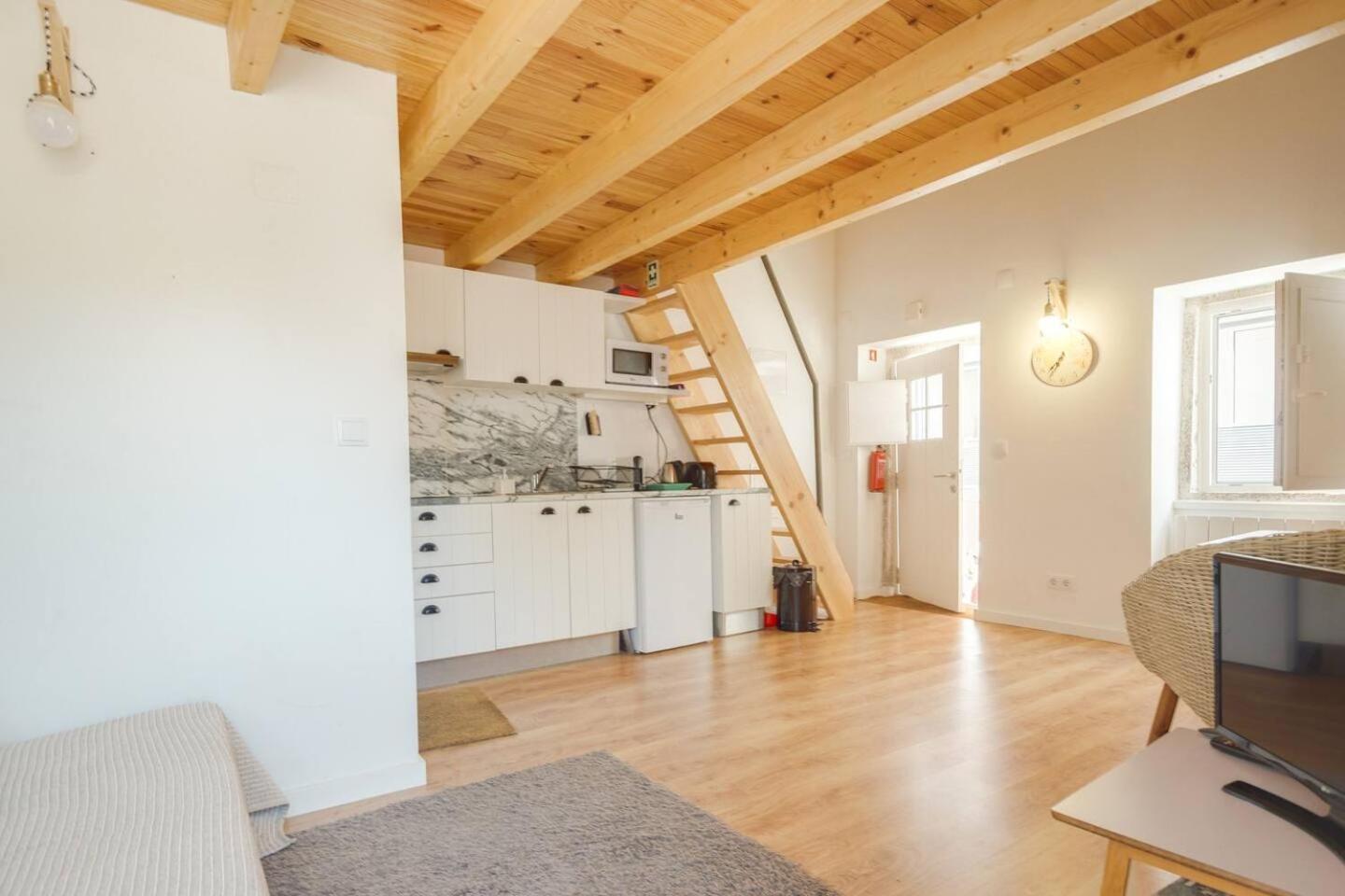 Classic Homes: Bright & In Belem Lisbon