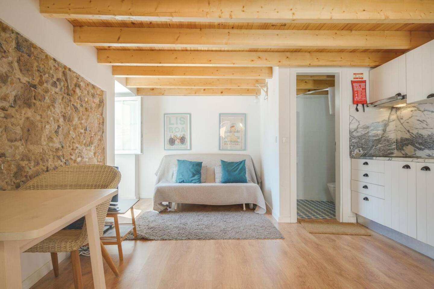 Classic Homes: Bright & In Belem * Lisbon