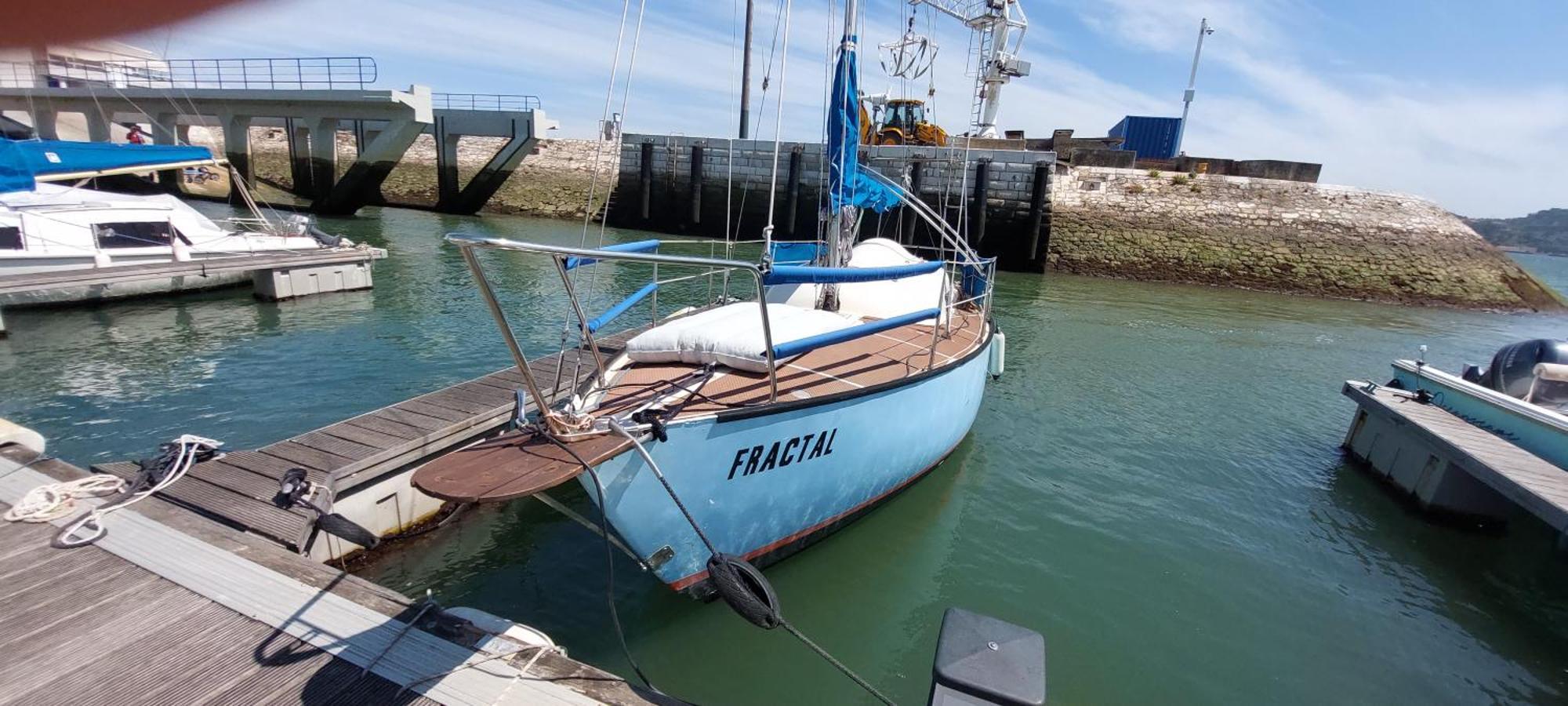 Botel Fractal - Vintage Sailboat In Belem *