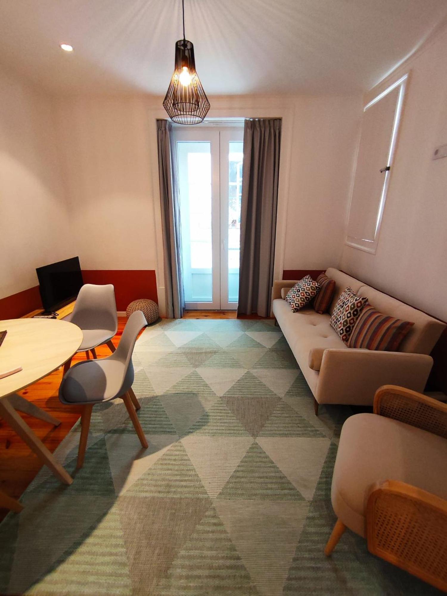 Colours Bairro Alto Apartment Lisbon
