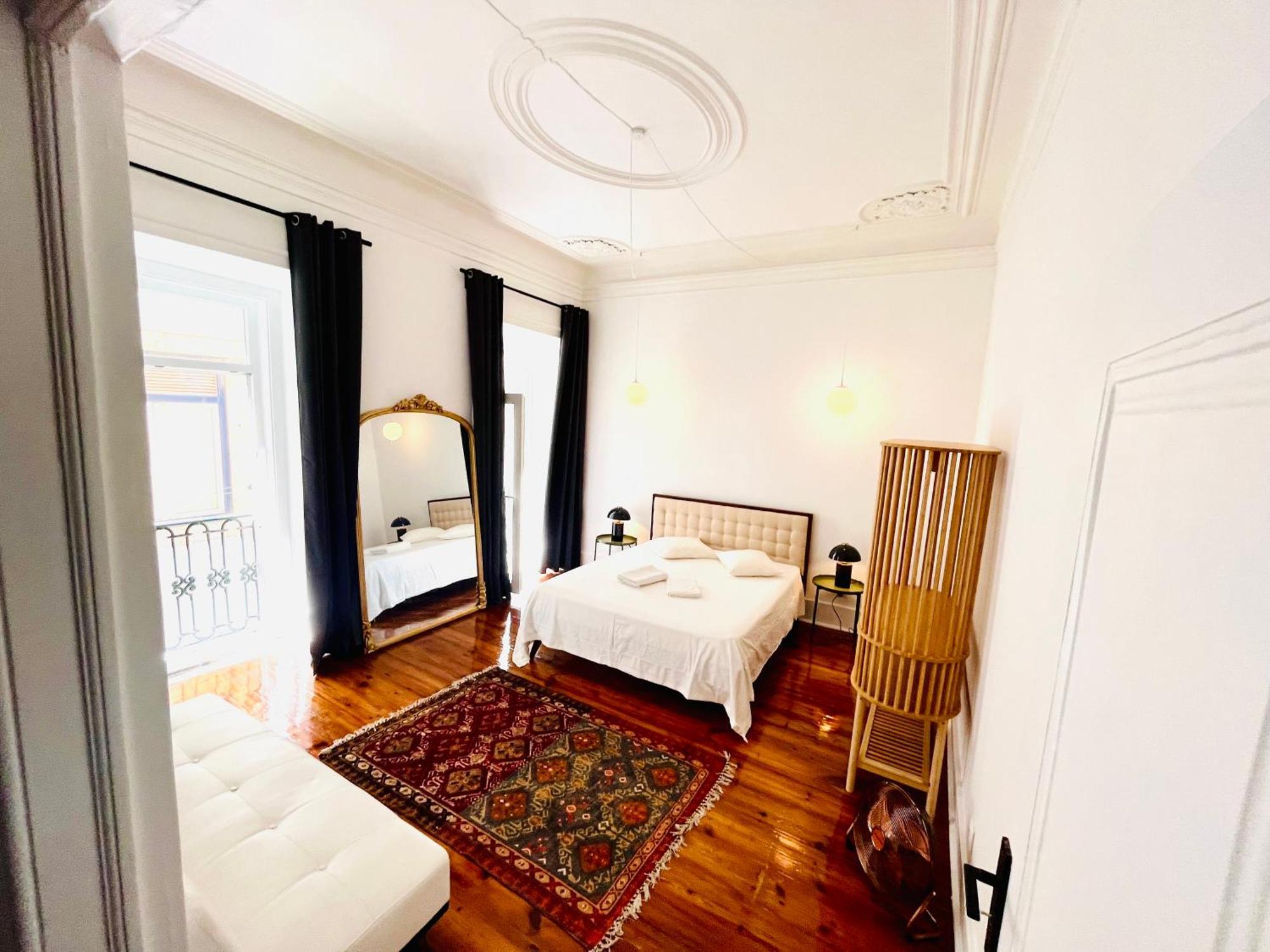 Royal Garden Apartment *