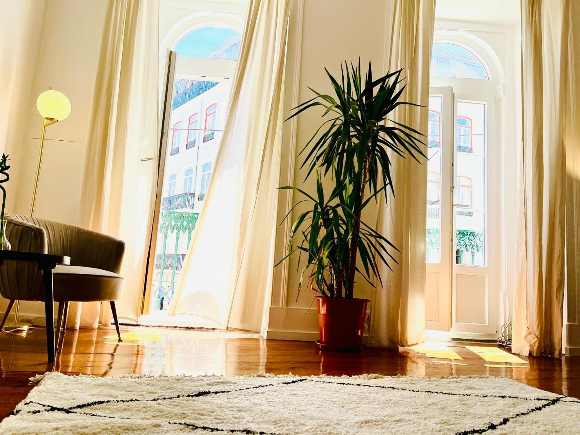 Royal Garden Apartment