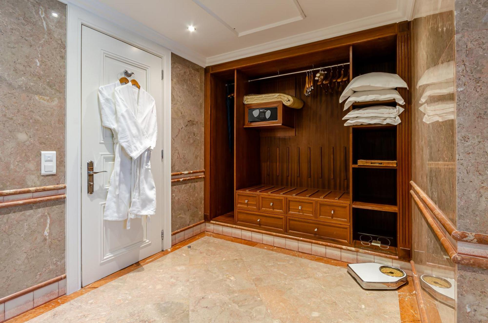 Hotel Olissippo Lapa Palace - The Leading Of The World 5*