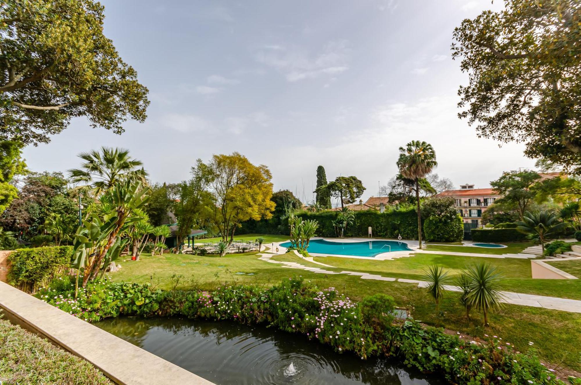 Hotel Olissippo Lapa Palace - The Leading Of The World 5*