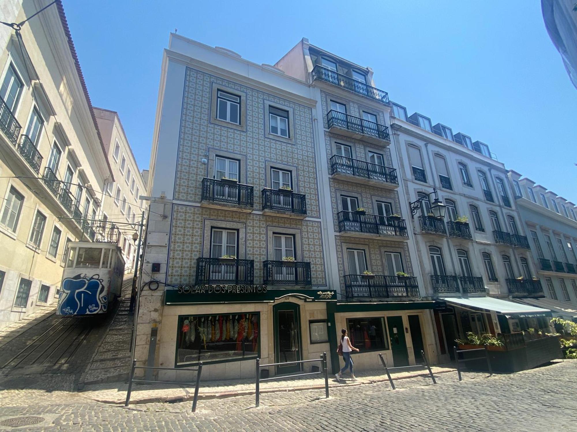 Liberty 140 Deluxe * Lisbon