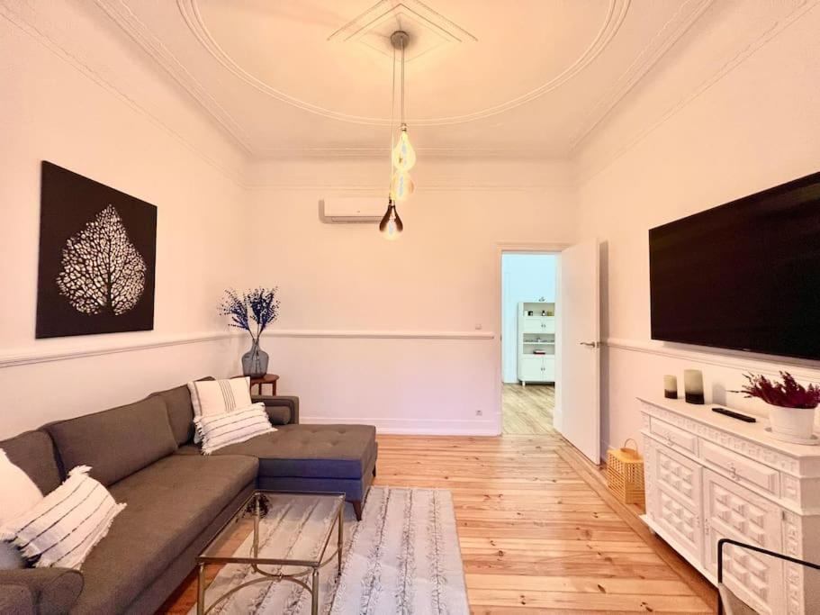 Apartment Beautiful Gloria - 120m2 With A/c And Garden