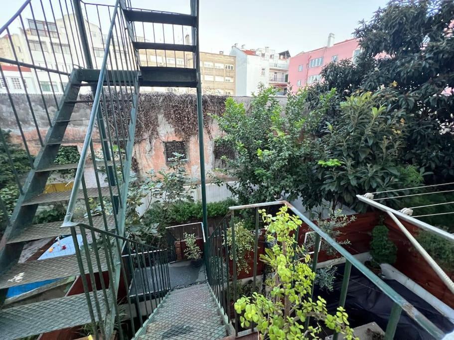 Beautiful Gloria - 120m2 With A/c And Garden Lisbon
