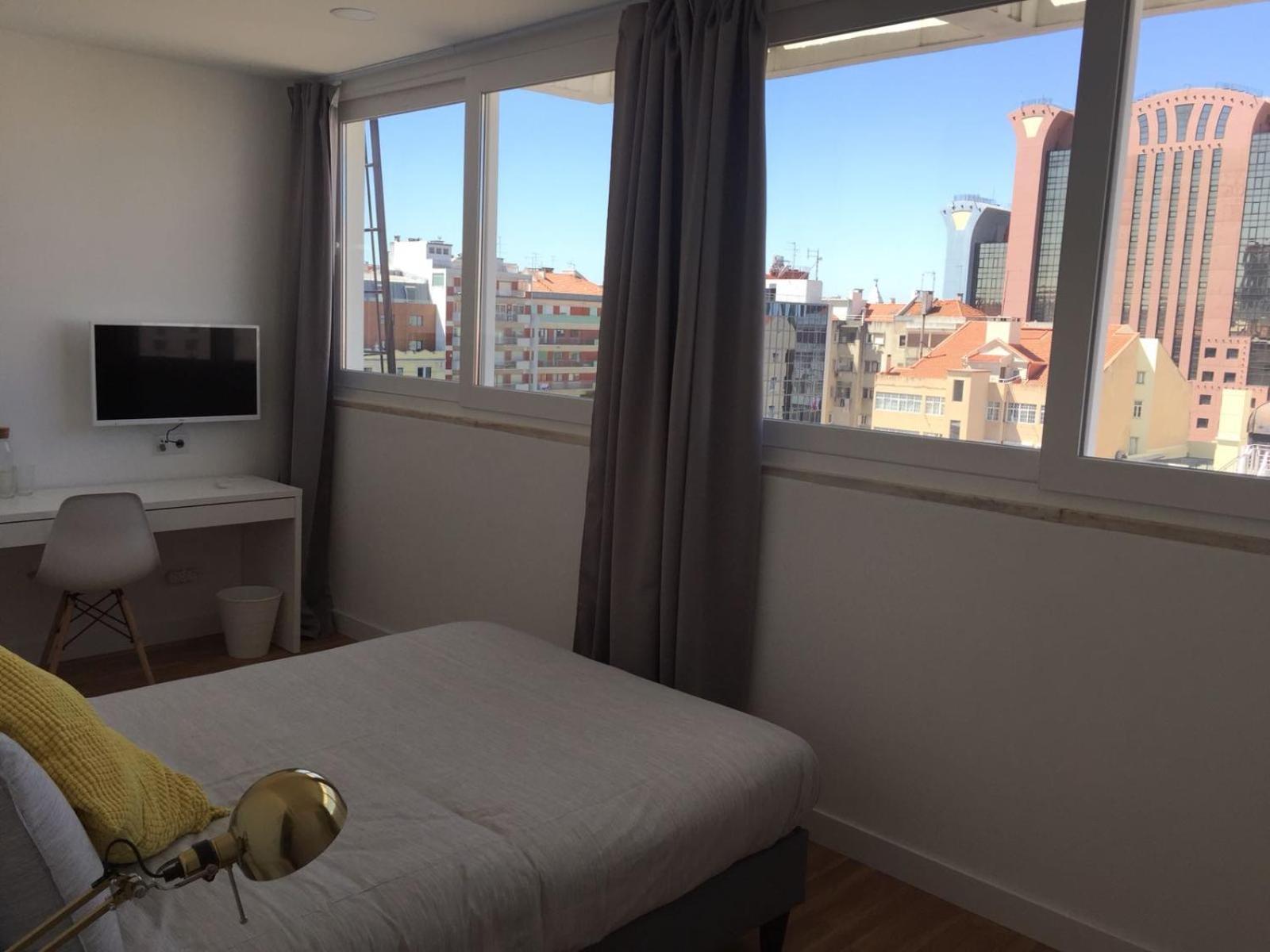 Republica83-campo Pequeno 3* Lisbon
