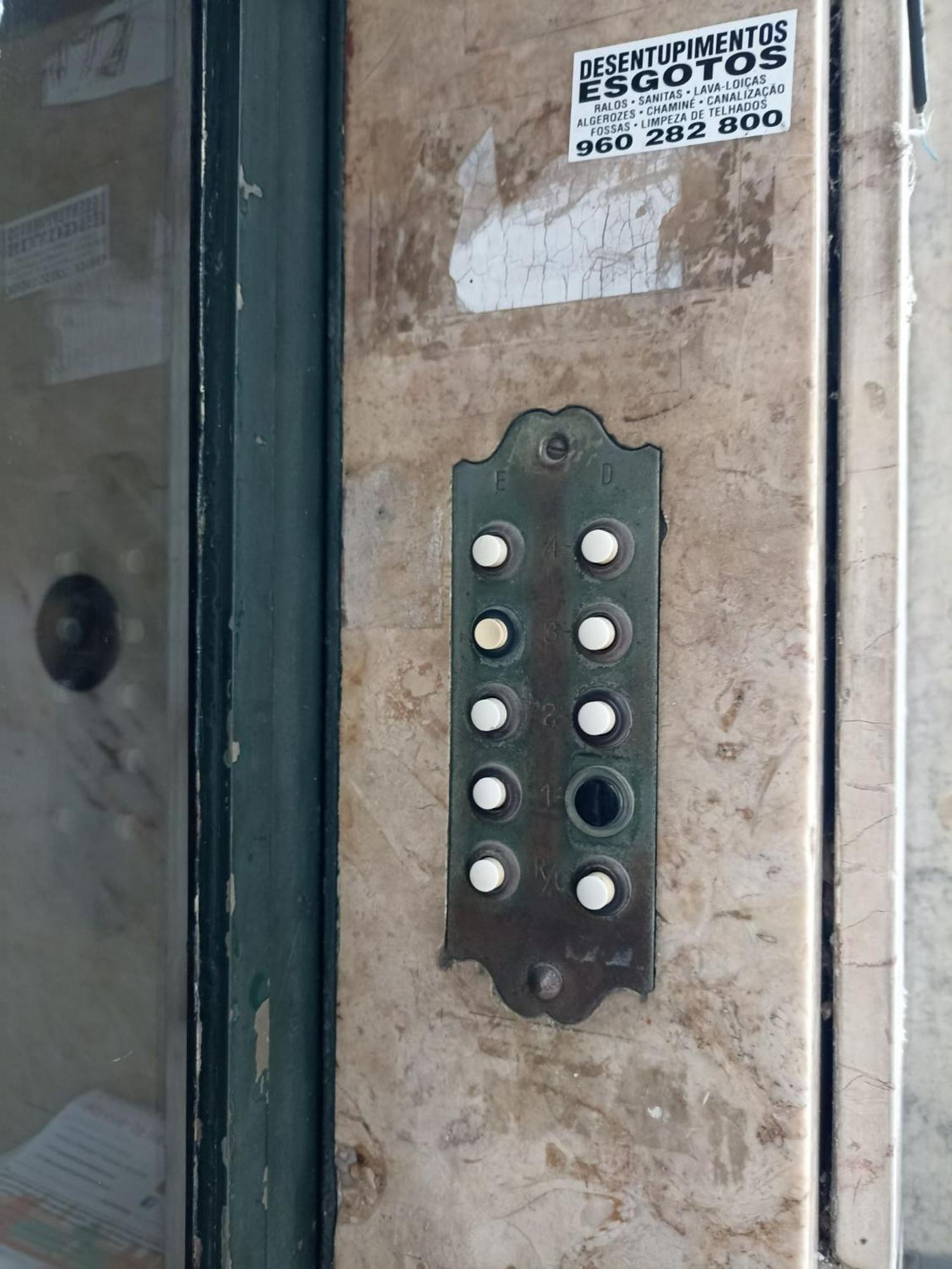 Be Local - With 2 Bedrooms In Moscavide - *
