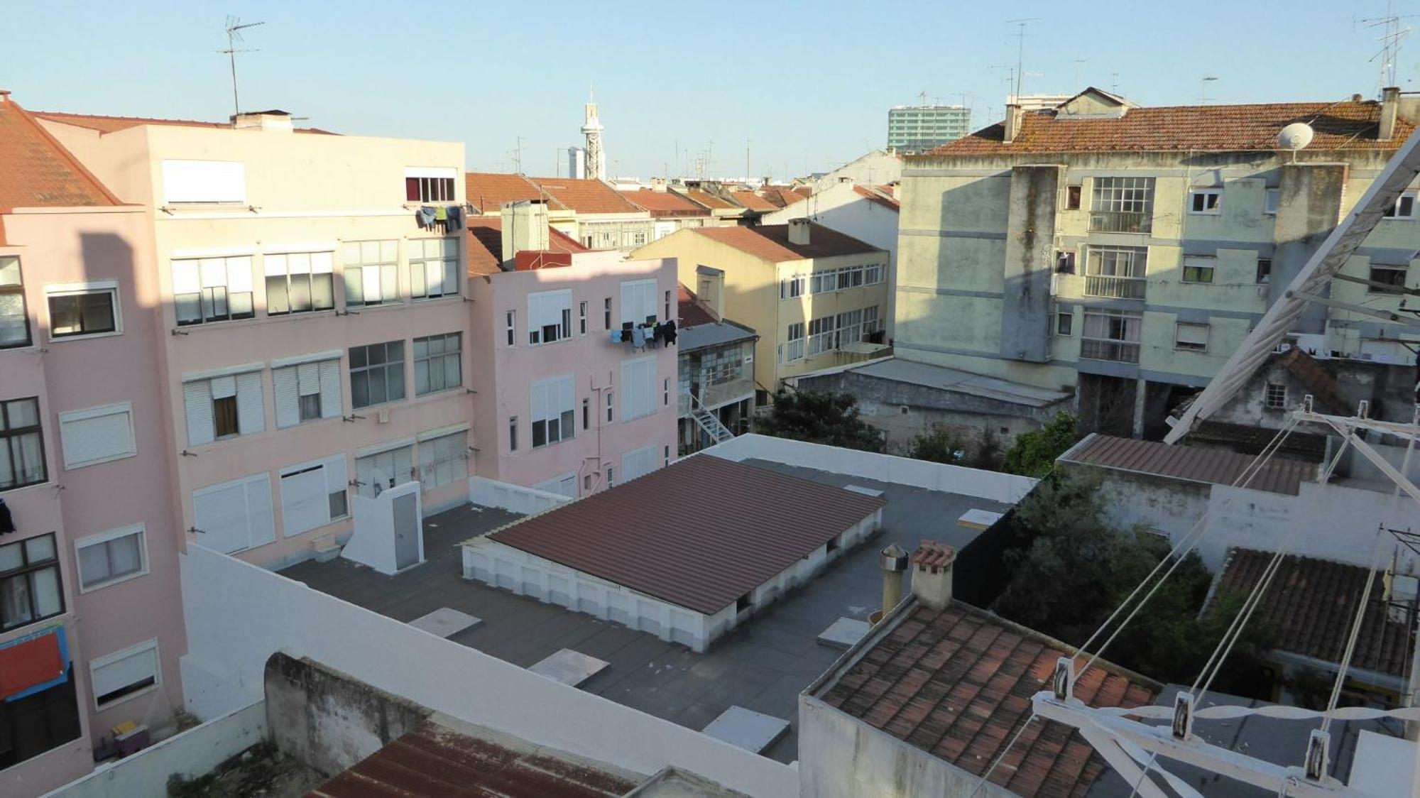 Apartment Be Local - With 2 Bedrooms In Moscavide - Lisbon