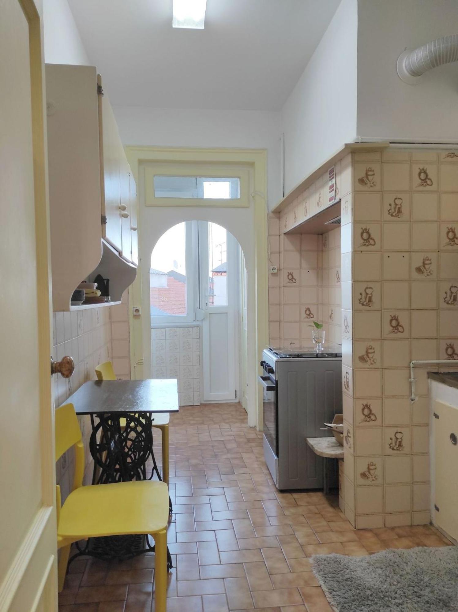Charming Flat With 2 Bedrooms On Lisbon's 7th Hill Apartment Lisbon