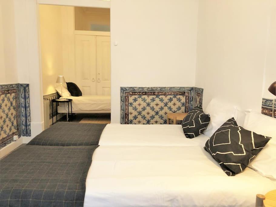 Sj1d+e Heart Of Baixa New A/c Spacious 2 Apts 5br2ba * Lisbon