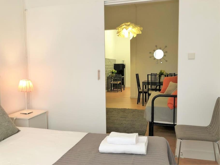 Sj1d+e Heart Of Baixa New A/c Spacious 2 Apts 5br2ba * Lisbon