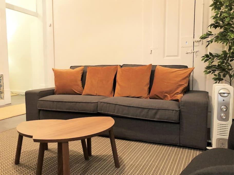 Sj1d+e Heart Of Baixa New A/c Spacious 2 Apts 5br2ba Lisbon