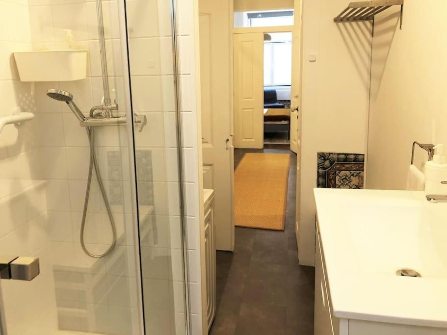 Sj1d+e Heart Of Baixa New A/c Spacious 2 Apts 5br2ba Apartment Lisbon