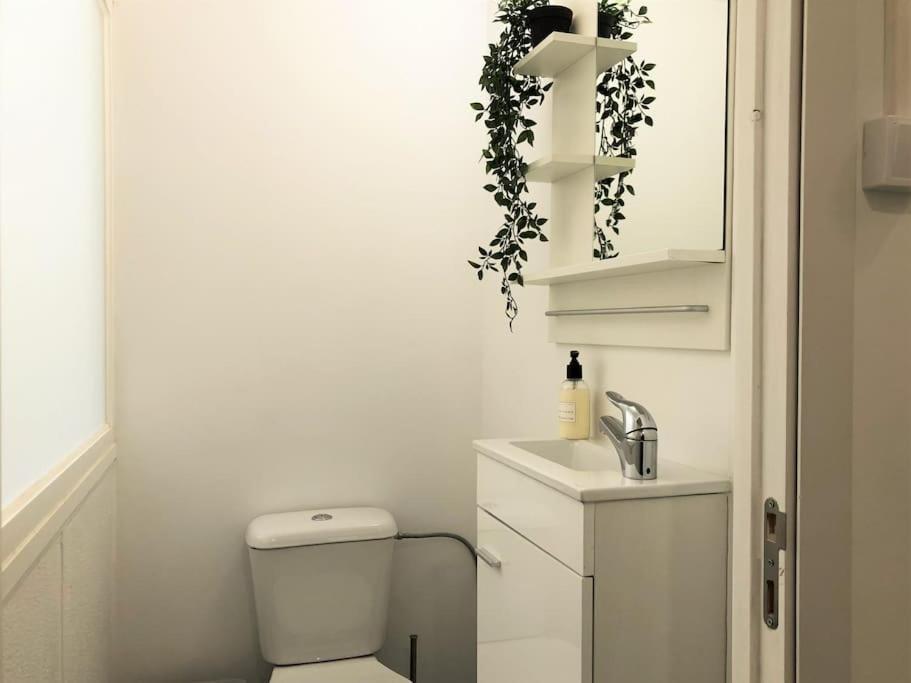 Sj1d+e Heart Of Baixa New A/c Spacious 2 Apts 5br2ba Lisbon