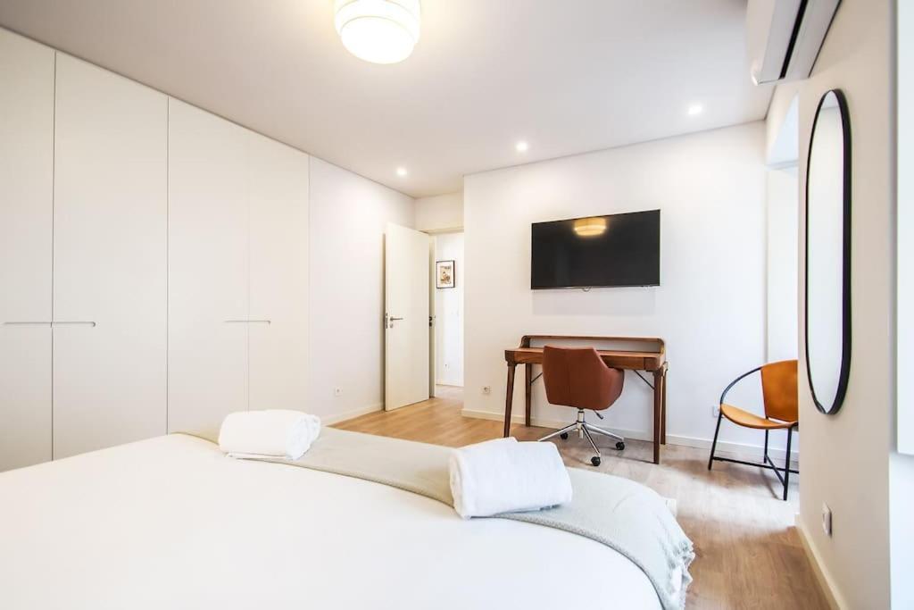 Outstanding Liberdade Spacious 2 Bedroom W Ac Lisbon