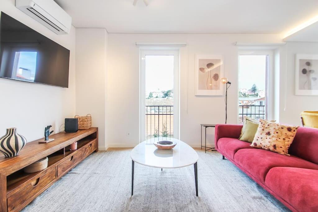 Outstanding Liberdade Spacious 2 Bedroom W Ac Apartment Lisbon