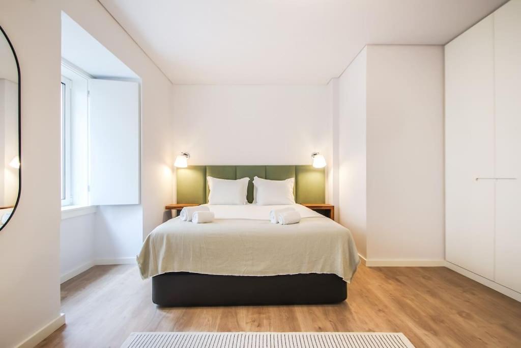 Outstanding Liberdade Spacious 2 Bedroom W Ac Apartment *