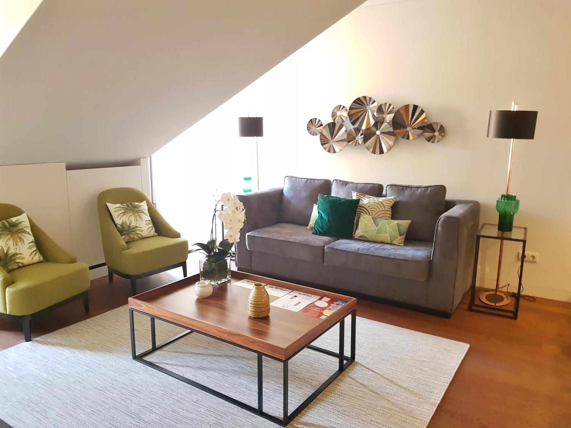 Finestay 8 Building *