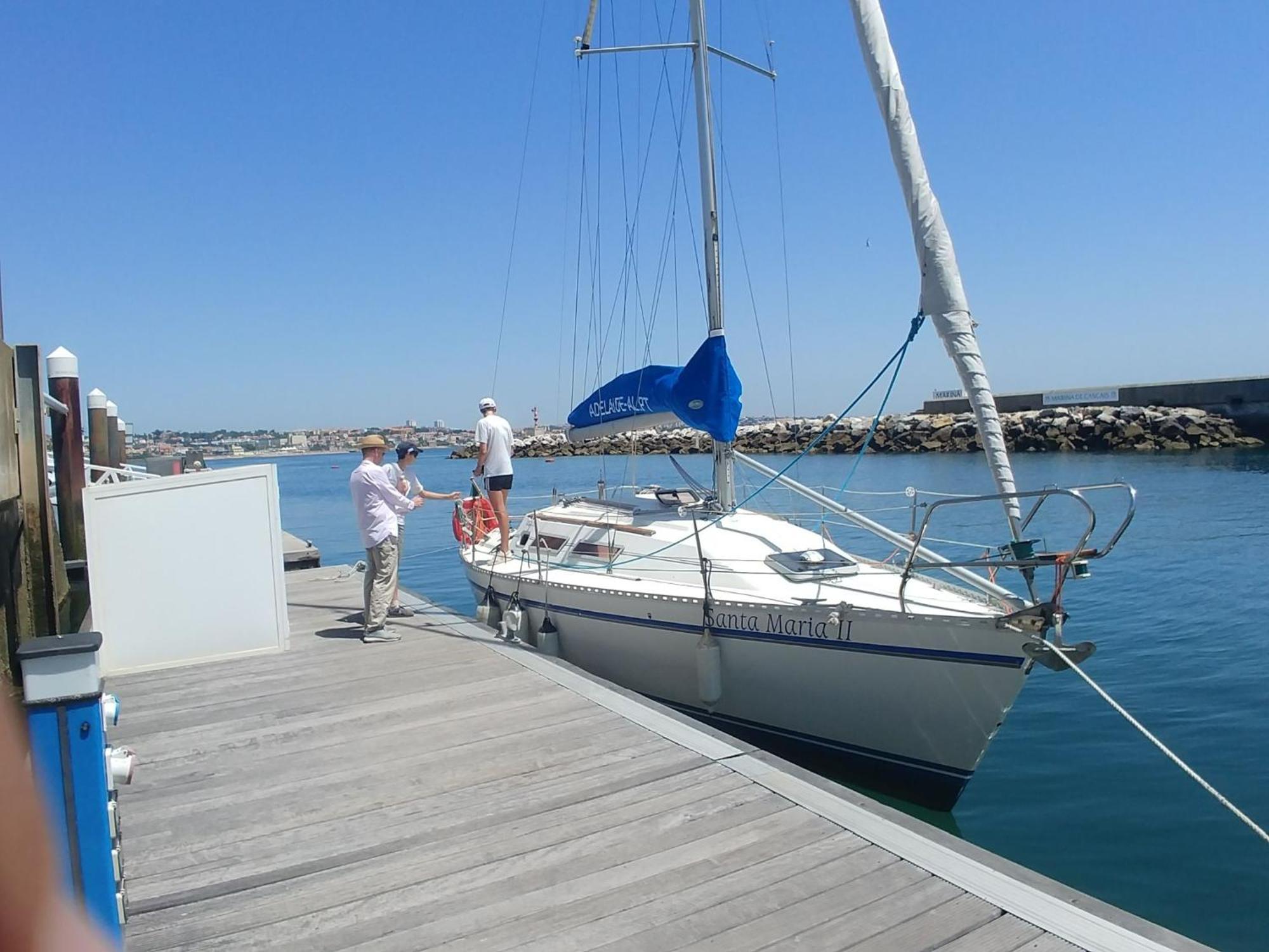 Be Local - Sleep Aboard The Santa Maria Sailing Boat In Apartment *