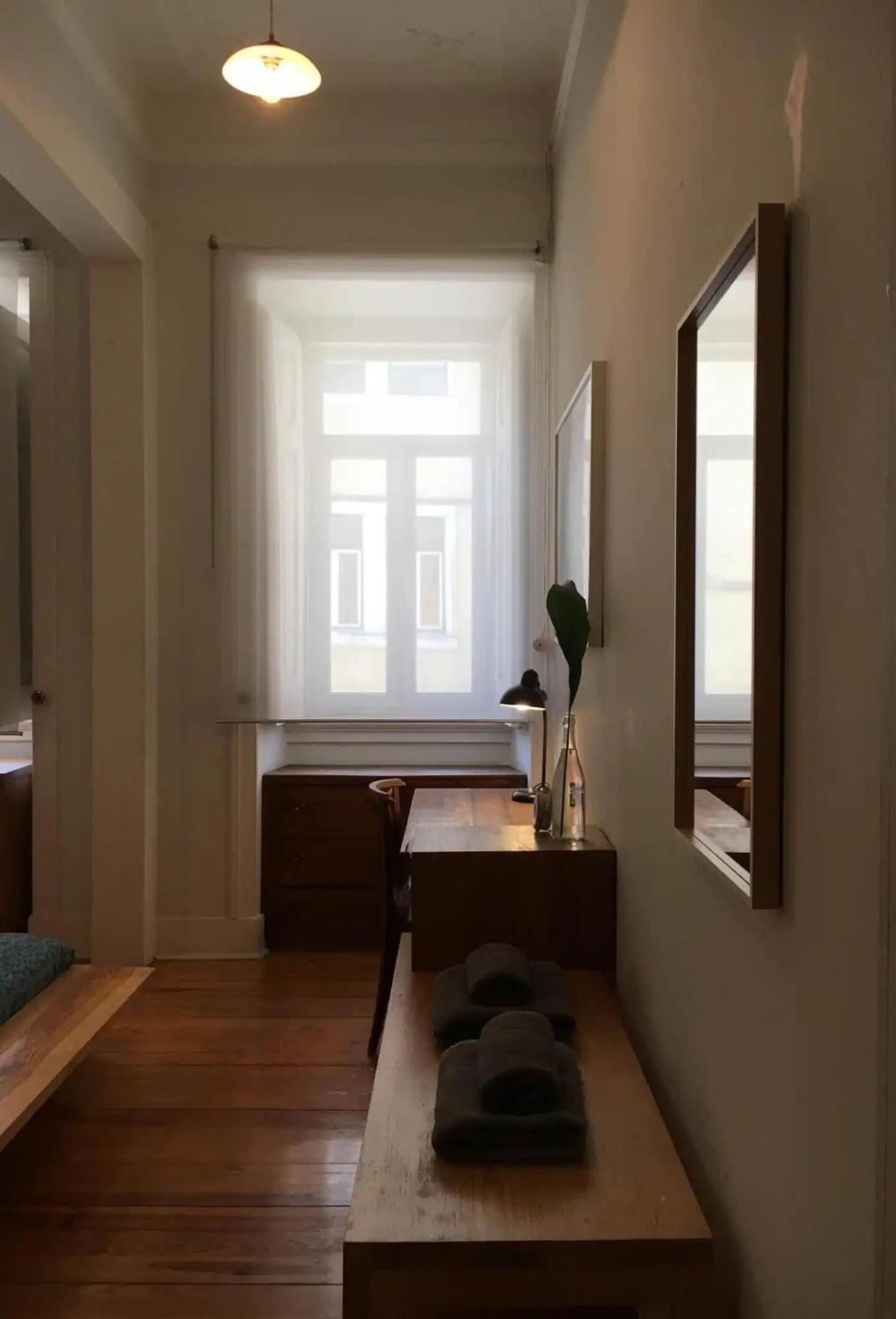 Flh Graca Vintage With Interior Garden * Lisbon