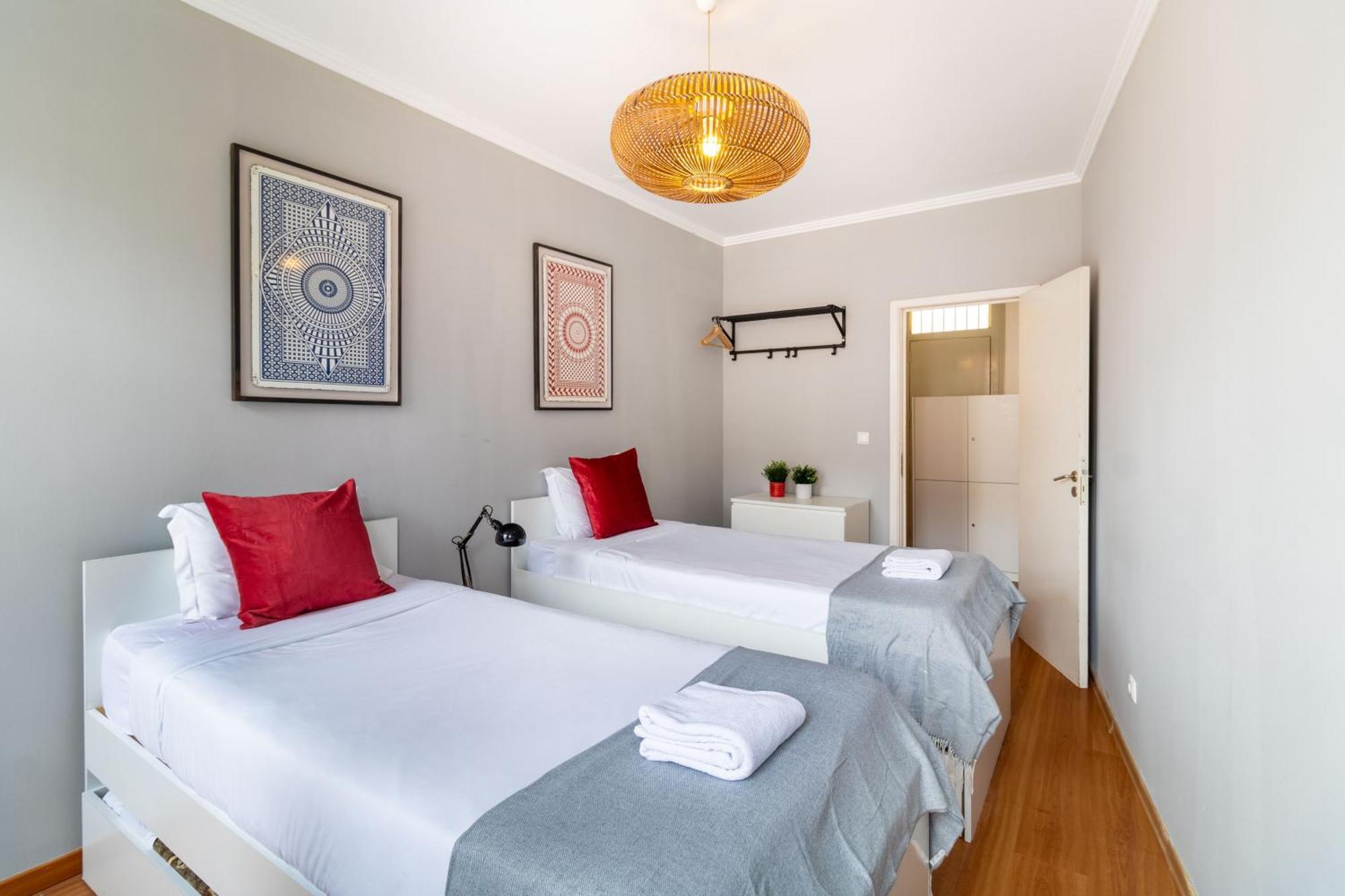 Restauradores By Hill * Lisbon