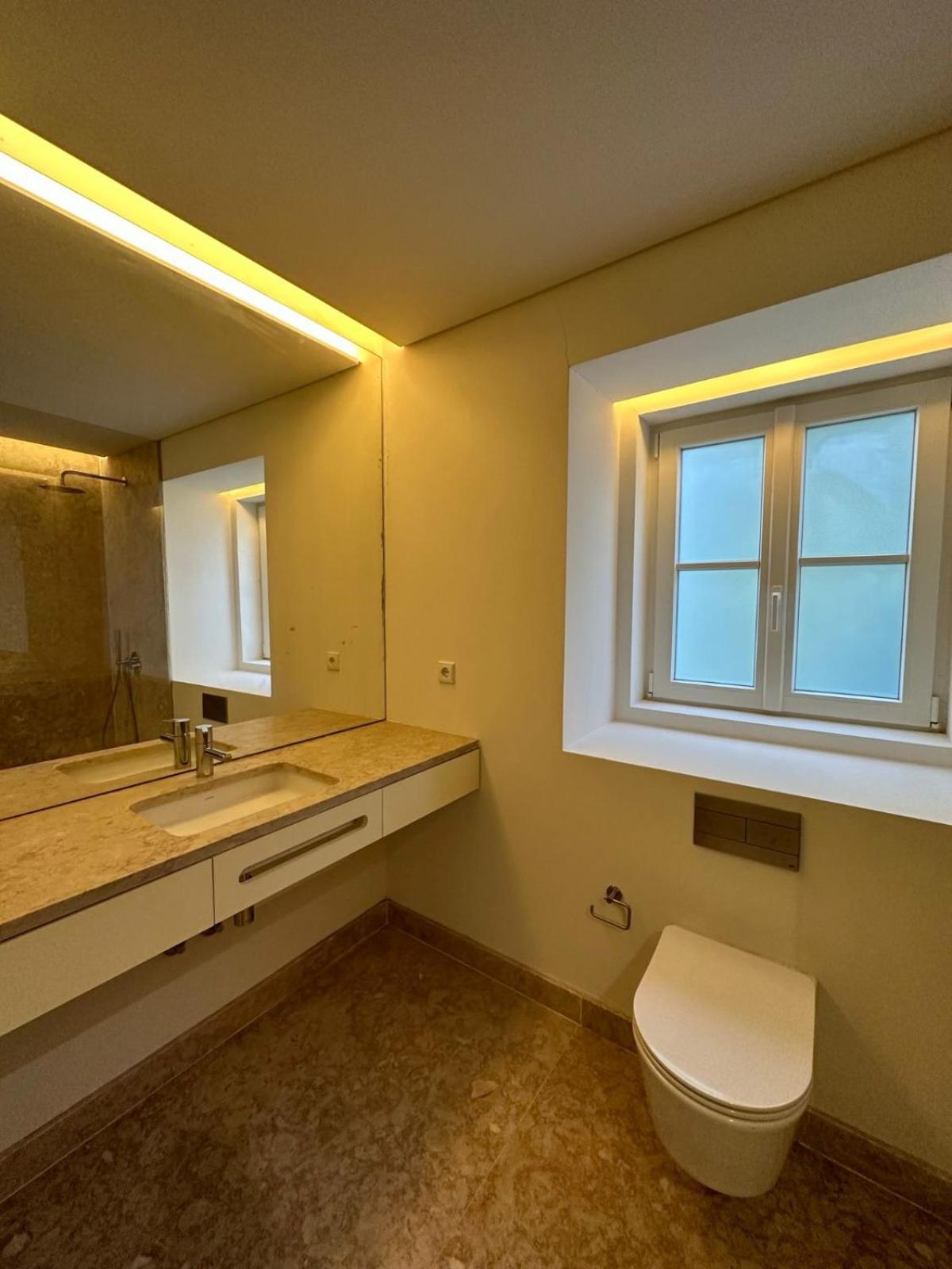 Privade In Baixa With Private Bathroom Lisbon