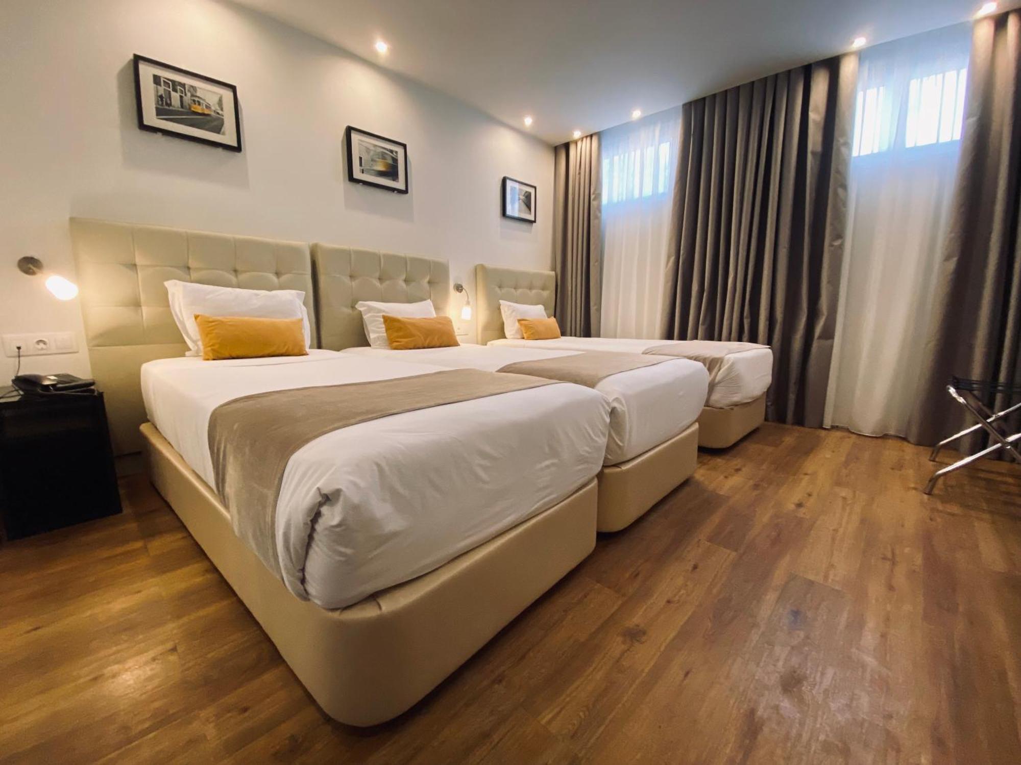 & By Aparthotel 3*