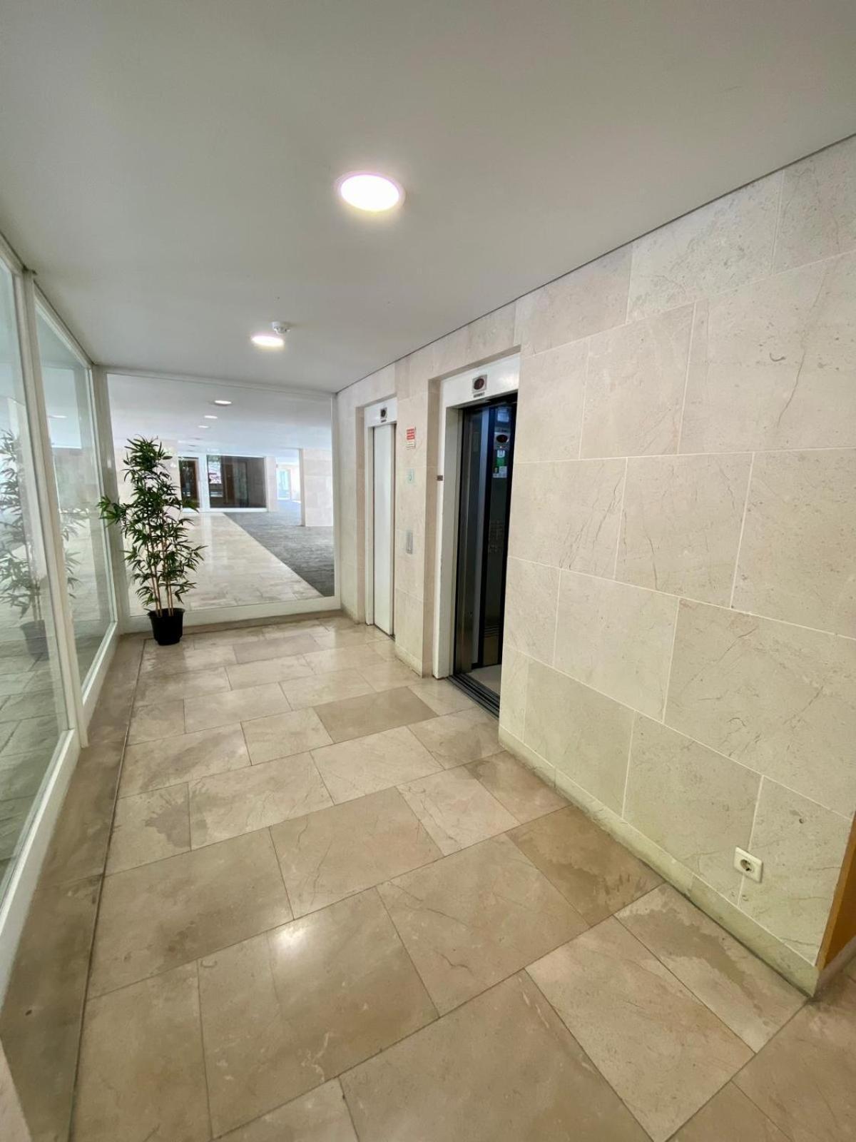 Expo House